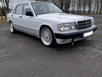 Brugt Mercedes 190 109 HK (80 kW) 1991 Hvid Sedan