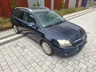 Gebraucht Toyota Avensis 126 PS (92 kW) 2008 Blau Limousine