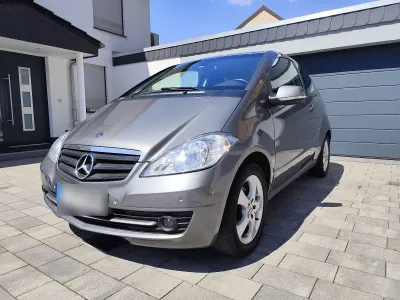Gebraucht Mercedes A160 95 PS (69 kW) 2009 Grau Limousine