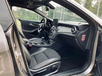 Mercedes CLA180