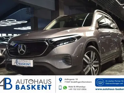 Gebraucht Mercedes EQB250 Night 139 kW (190 PS) 2024 Mountaingrau SUV
