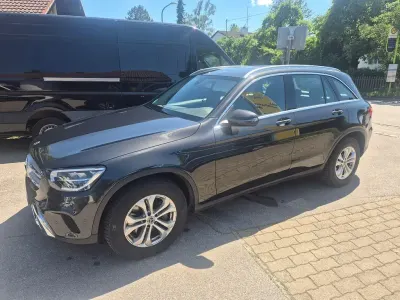 Gebraucht Mercedes GLC200 163 PS (119 kW) 2020 Grau SUV