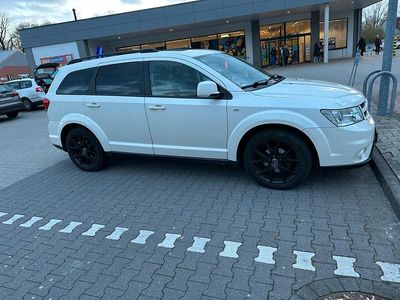 Gebraucht Fiat Freemont 170 PS (125 kW) 2012 Weiß SUV