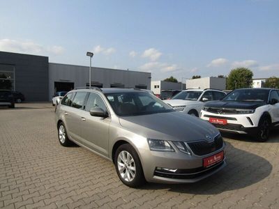 gebraucht Skoda Octavia Combi 1.4 TSI Style *1.Hand*Led*Ahk*Shz*