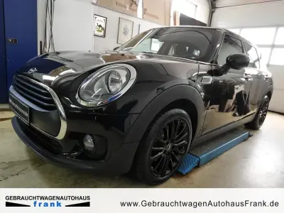 Gebraucht Mini One Clubman Pepper 102 PS (75 kW) 2018 Midnight black metallic Kombi