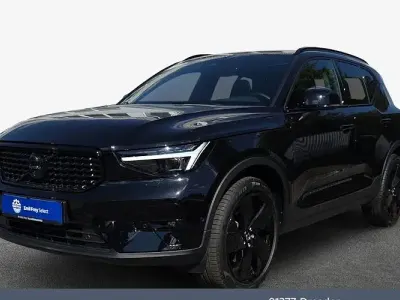 Gebraucht Volvo XC40 Ultra 163 PS (119 kW) 2025 Onyx schwarzmetallic SUV