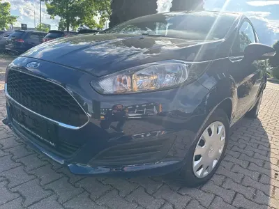 Gebraucht Ford Fiesta Ambiente 60 PS (44 kW) 2016 Blau Kleinwagen