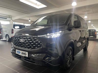 Second-hand Ford Tourneo Titanium 232 CP (170 kW) 2025 Negru Monovolum