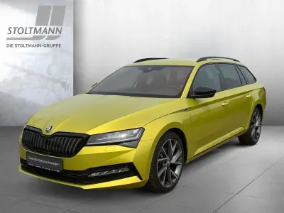 Gebraucht Skoda Superb SportLine 218 PS (160 kW) 2022 Gold Kombi