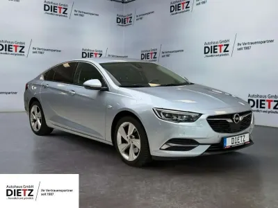 Gebraucht Opel Insignia Innovation 170 PS (125 kW) 2017 Magnetic silver Limousine