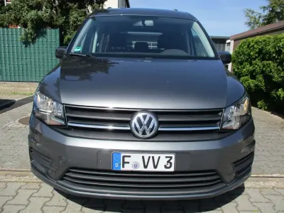 Gebraucht VW Caddy Trendline 131 PS (96 kW) 2019 Indiumgrau Van / Kleinbus