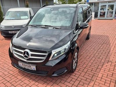Mercedes V220