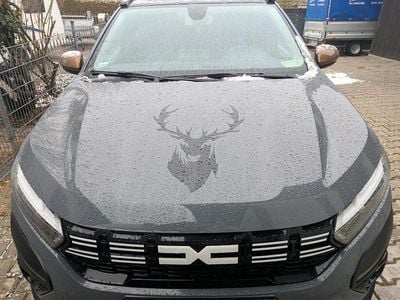 Grau Gebraucht 2024 Dacia Jogger Extreme Van / Kleinbus | 23.400 € (Fairer Preis)