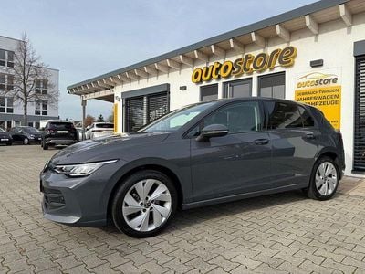 Gebraucht VW Golf VIII Life 150 PS (110 kW) 2025 Grau Limousine