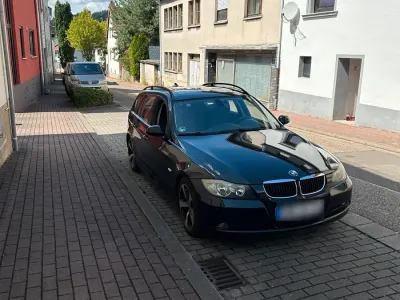Gebraucht BMW 320 170 PS (125 kW) 2008 Schwarz Kombi