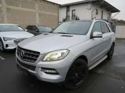 Gebraucht Mercedes ML400 333 PS (244 kW) 2015 Iridiumsilber  metalliclack SUV