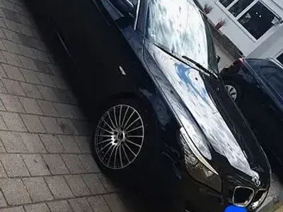 Gebraucht BMW 520 Exclusive 177 PS (130 kW) 2009 Schwarz Limousine