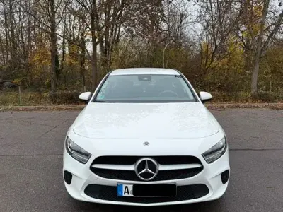 Gebraucht Mercedes A200 Advanced 163 PS (119 kW) 2021 Weiß Limousine