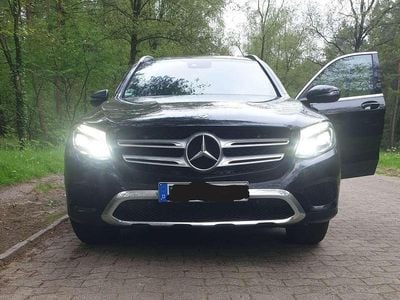 Mercedes GLC220