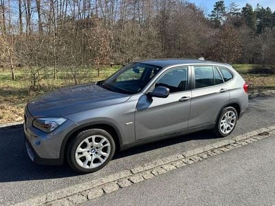 Gebraucht BMW X1 143 PS (105 kW) 2011 Grau SUV