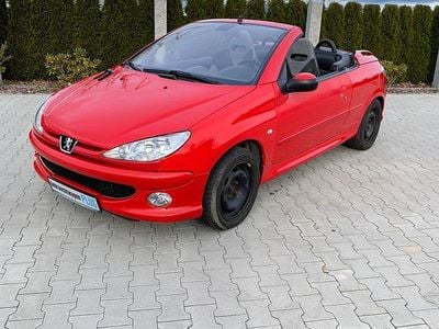 Gebraucht Peugeot 206 CC 109 PS (80 kW) 2005 Rot Cabrio