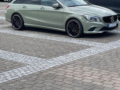 Gebraucht Mercedes CLA220 Shooting Brake 177 PS (130 kW) 2015 Weiß Kombi