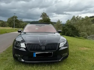 Gebraucht Skoda Superb SportLine 180 PS (132 kW) 2017 Schwarz Limousine