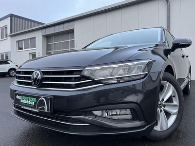 Grau Gebraucht 2023 VW Passat Business Kombi | 34.860 € (Fairer Preis)