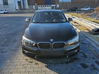 Second-hand BMW 118 136 CP (100 kW) 2018 Negru Hatchback