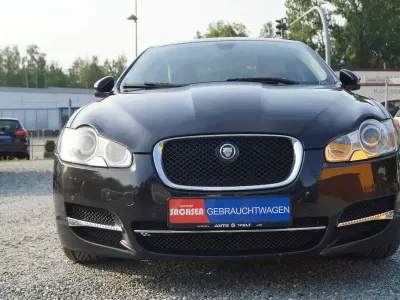 Gebraucht Jaguar XF Premium Luxury 275 PS (202 kW) 2010 Schwarz Limousine