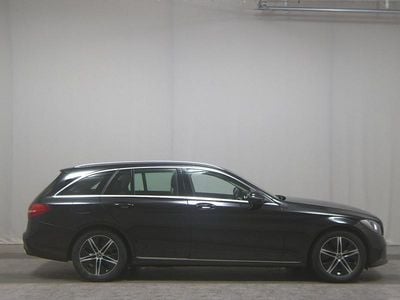 Schwarz Gebraucht 2021 Mercedes C220 Avantgarde Kombi | 20.180 € (Superpreis)