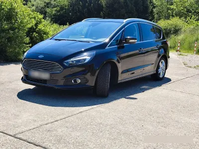 Gebraucht Ford S-MAX Titanium 190 PS (139 kW) 2019 Schwarz Van / Kleinbus