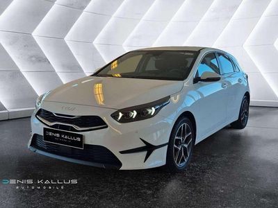 Gebraucht Kia Ceed 140 PS (102 kW) 2025 Weiß Kleinwagen