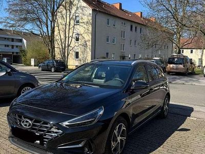 Second-hand Hyundai i30 Trend 116 CP (85 kW) 2021 Negru Break