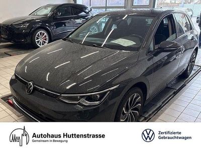 Usata VW Golf VIII Active 131 CV (96 kW) 2022 Grigio Berlina