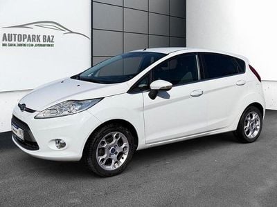 Usata Ford Fiesta Titanium 97 CV (71 kW) 2011 Bianco Berlina