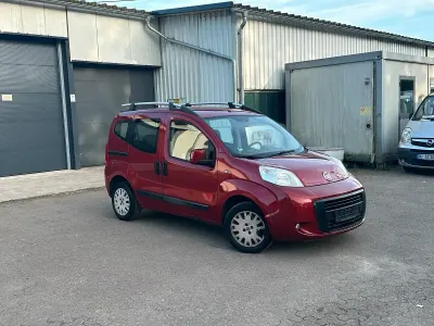 Używany Fiat Qubo Dynamic 73 KM (53 kW) 2008 Czerwony Minivan