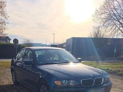 Gebraucht BMW 318 143 PS (105 kW) 2002 Blau Limousine