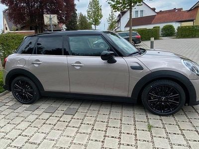 Gebraucht Mini Cooper 136 PS (100 kW) 2023 Andere farben Kleinwagen