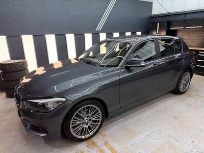 Grau Gebraucht 2019 BMW 118 Advantage Kleinwagen | 15.900 € (Guter Preis)