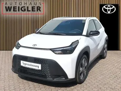Neu Toyota Aygo X Active 116 PS (85 kW) 2026 Weiß SUV