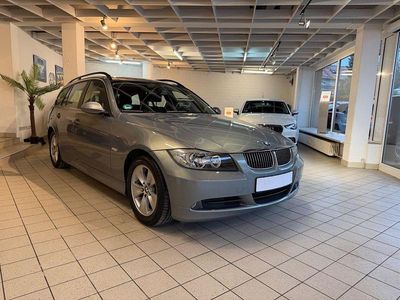 Grau Gebraucht 2006 BMW 325 Advantage Kombi | 4.999 € (Fairer Preis)