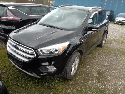 Gebraucht Ford Kuga Trend 120 PS (88 kW) 2017 Schwarz SUV