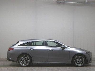 Gebraucht Mercedes CLA200 Shooting Brake AMG line 163 PS (119 kW) 2023 Grau Kombi