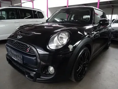 Używany Mini John Cooper Works 192 KM (141 kW) 2014 Czarny Hatchback