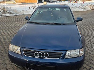 Gebraucht Audi A3 Ambiente 125 PS (91 kW) 1999 Blau Kleinwagen