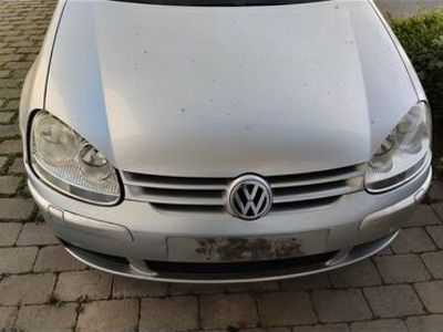 gebraucht VW Golf V silber