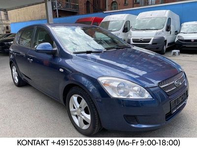 Blau Gebraucht 2007 Kia Ceed EX Kleinwagen | 1.650 € (Fairer Preis)
