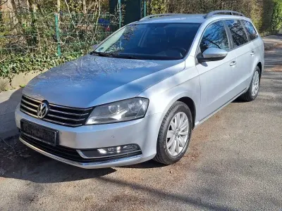 Używany VW Passat Comfortline 105 KM (77 kW) 2014 Srebrny Kombi