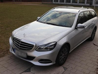 Second-hand Mercedes E220 170 CP (125 kW) 2015 Argintiu Break